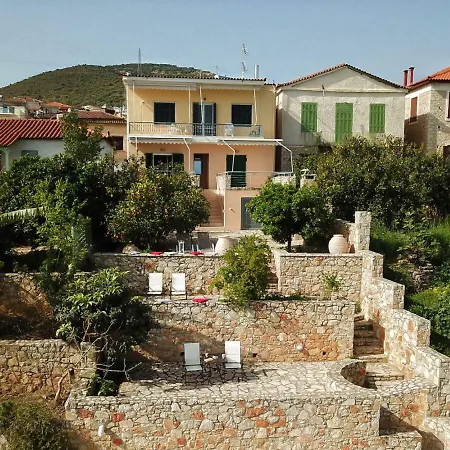 Seafront ιι In Kiveri, Near Nafplion. Apartment